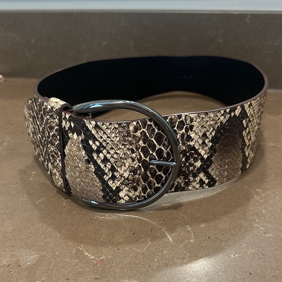 BCBG MaxAzria Snakeskin Belt - Picture 1 of 4